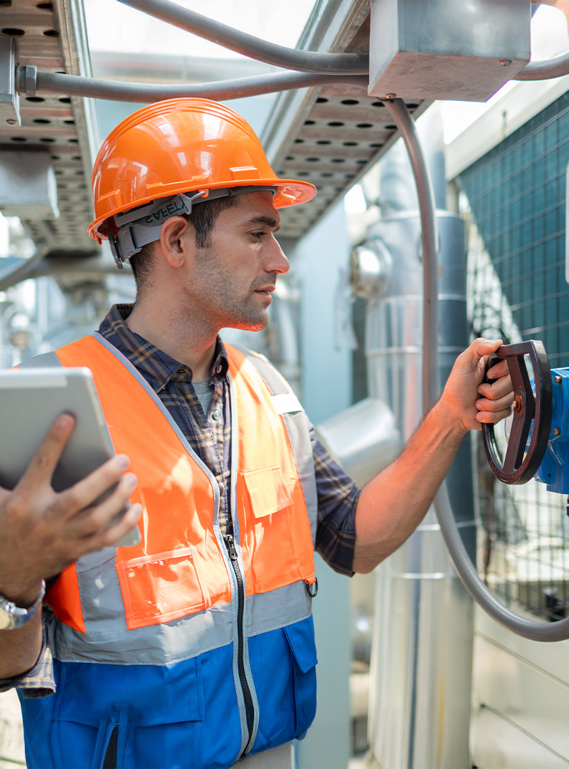 engineer-checks-and-adjust-valves engineer-checks-and-adjust-valves